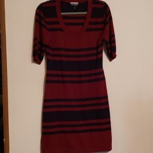EUC  ALLISON BRITTNEY SZ L Red/Black Sweater Dress
